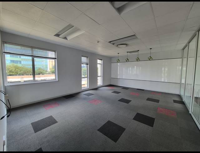 421M² OFFICE TO LET IN SANDTON CENTRAL